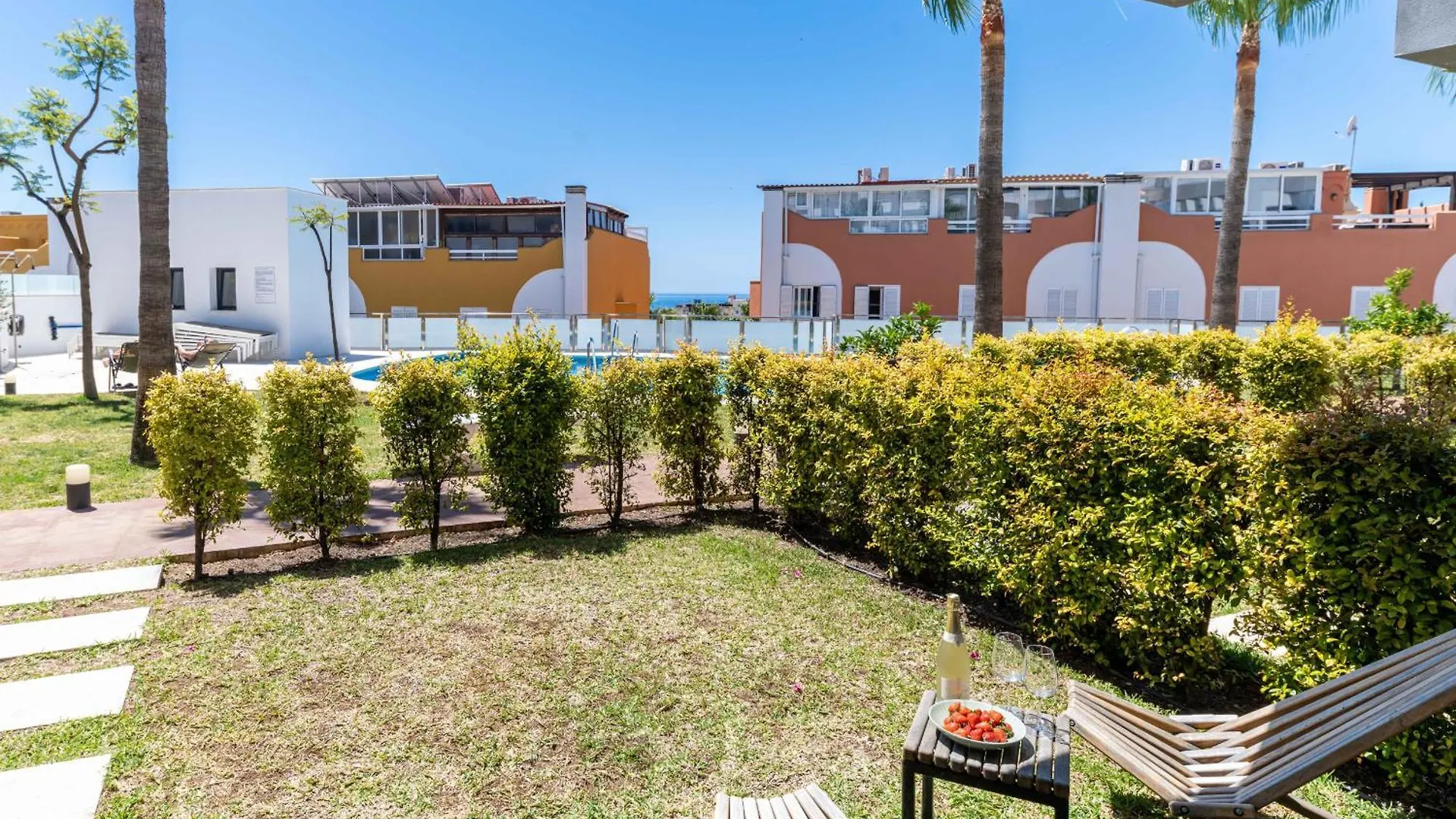 Willa Modern Newbuild Townhouse With Quality Furniture Fuengirola